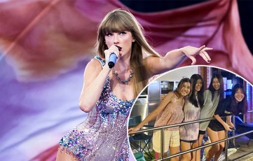 Khán giả xếp hàng trước 2 ngày, đợi mua vé đêm nhạc Taylor Swift Khán giả xếp hàng trước 2 ngày, đợi mua vé đêm nhạc Taylor Swift