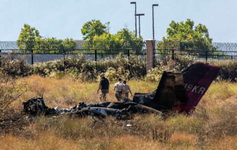 6 người thiệt mạng khi máy bay lao xuống cánh đồng ở California