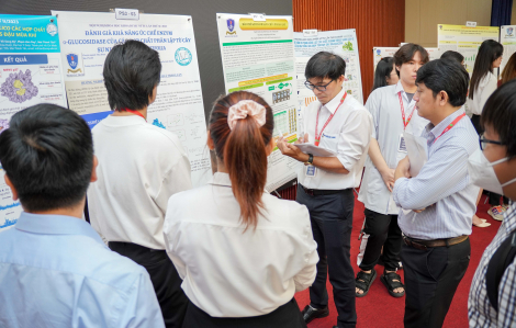 Gần 50 nhà khoa học tham gia hội nghị khoa học lần 2 của Khoa Dược Trường ĐH Nguyễn Tất Thành