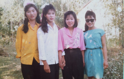 Bài dự thi Những bức ảnh trong đời: Những cô thôn nữ thập niên 1990