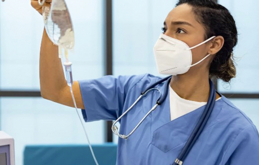 Sức khỏe phụ khoa và sinh sản của nữ nhân viên y tế đang bị xem nhẹ