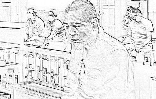 Tòa kiến nghị làm rõ hành vi sai phạm của hai công chứng viên trong vụ lừa bán đất