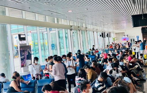 Từ 1/9, hoãn chuyến hoặc bay sớm 15 phút hãng bay phải hoàn tiền cho khách