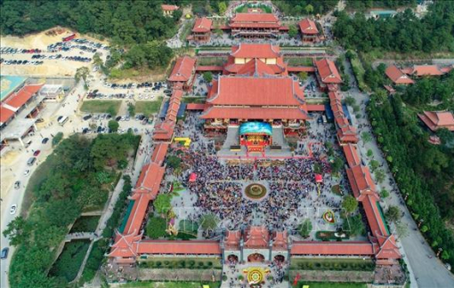 Bộ Tài chính thông tin về việc chùa Ba Vàng không báo cáo thu, chi tiền công đức