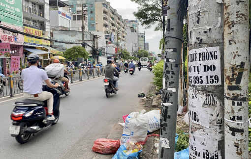 Tràn lan rác trên tuyến đường ngang công viên văn hóa Lê Thị Riêng