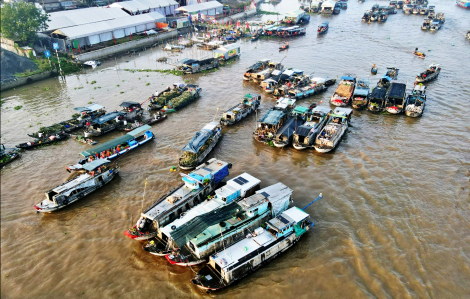 Nỗ lực bảo tồn chợ nổi lớn nhất miền Tây