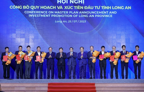 Thủ tướng Phạm Minh Chính dự hội nghị công bố quy hoạch ở Long An