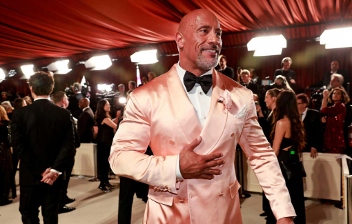 Tài tử Dwayne Johnson tặng triệu đô giúp diễn viên thất nghiệp vì đình công