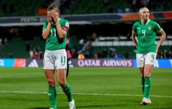 Thắng nhọc nhằn Ireland 2-1, Canada đặt một chân vào vòng 16 đội