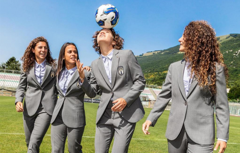 Ngắm đồng phục “hàng hiệu” ngoài sân cỏ của các tuyển nữ dự World Cup 2023
