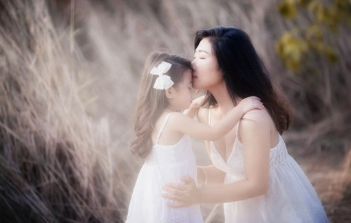 Con phải làm gì để được mẹ thương hơn?