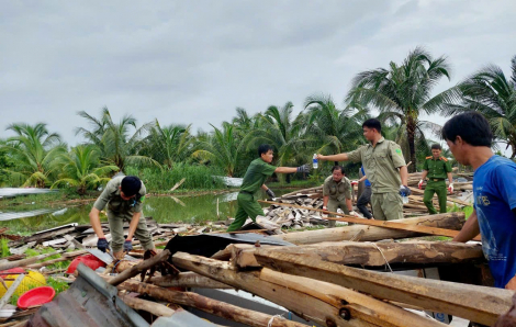 Một huyện ở Cà Mau thiệt hại hàng tỉ đồng do giông lốc