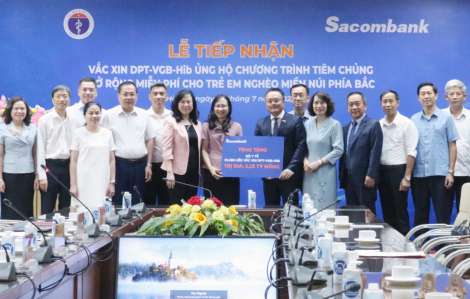 Sacombank dẫn đầu thị trường thẻ JCB Việt Nam, ủng hộ 72.300 liều vắc xin hướng tới trẻ em vùng núi