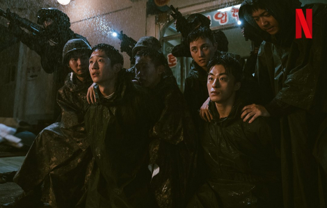 “Truy bắt lính đào ngũ 2”: Sự tỏa sáng của Jung Hae In