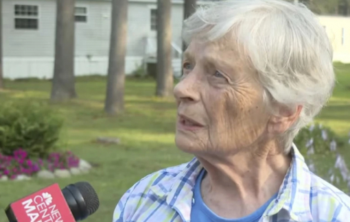 Cụ bà 87 tuổi chiến đấu với kẻ trộm, sau đó lại cho ăn vì thương cảm
