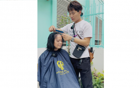 Hoàng Phong Hair Salon - Món quà từ trái tim dành cho người cao tuổi