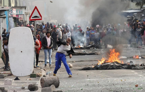 Nam Phi: 5 người thiệt mạng sau cuộc đình công đầy bạo lực