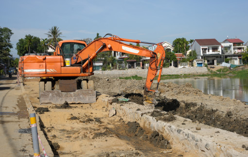 Kiên quyết xử lý nhà thầu vi phạm hợp đồng, chậm tiến độ các dự án trọng điểm ở Huế