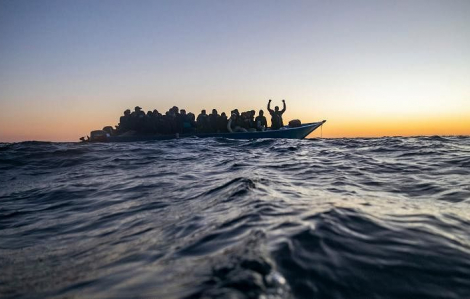Chìm thuyền di cư ngoài khơi Tây Phi, hơn 60 người thiệt mạng
