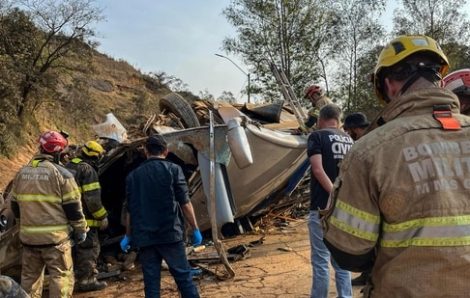 Hàng chục người thương vong sau vụ tai nạn xe buýt ở Brazil