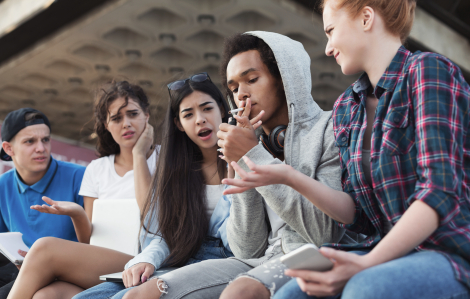 Thanh thiếu niên hút thuốc có xu hướng giảm chất xám khi trưởng thành