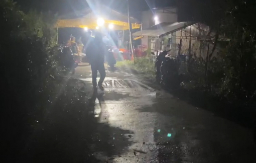 Bé trai 2 tuổi tử vong nghi do sặc sữa khi ở nhà với cha dượng