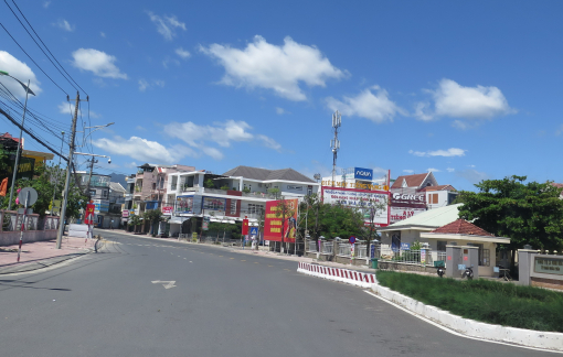 Khánh Hòa: Miễn nhiệm chức vụ Chủ tịch UBND thị xã Ninh Hòa