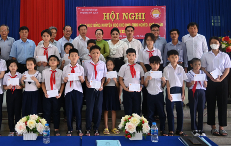 Vedan Việt Nam trao tặng học bổng khuyến học và nhà Đại đoàn kết