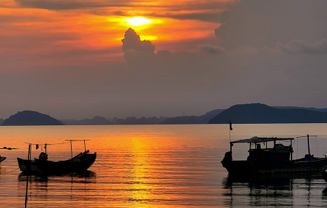 Bãi biển Minh Châu - "thiên đường" tắm biển, sống ảo