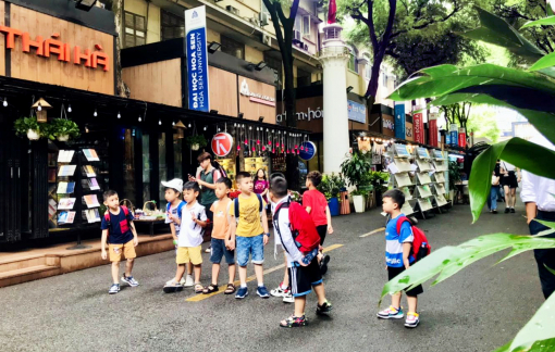 Đường sách và bài toán duy trì, lan tỏa