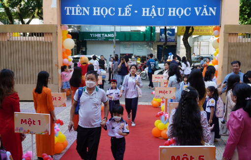 Lãnh đạo không đánh trống, không phát biểu ở lễ khai giảng