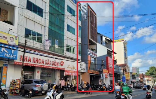 Lâm Đồng: Làm rõ nghi vấn bé trai lớp 5 bị lục soát người khi đi nhà sách