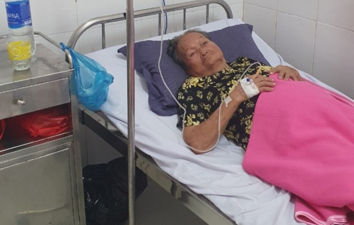 Cụ bà trở bệnh nhập viện mong nhận tiền thi hành án để mua thuốc