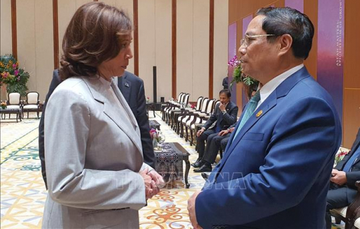 Thủ tướng Phạm Minh Chính gặp Phó tổng thống Hoa Kỳ