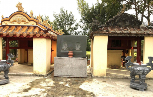 Huế đề nghị xác minh việc tự ý dựng tượng 2 nhà vua Tây Sơn tại làng Dạ Lê