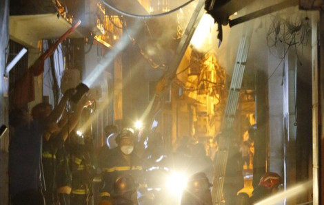 56 người tử vong trong vụ cháy chung cư mini ở Hà Nội, bắt giam chủ chung cư