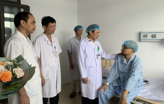 2 bệnh nhân ghép thận từ người chết não lần đầu tiên tại Nghệ An được xuất viện