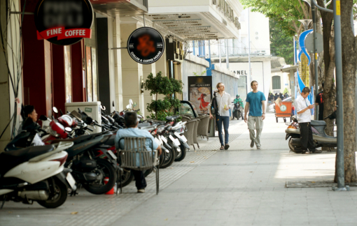 Thu phí vỉa hè tránh để xảy ra mâu thuẫn