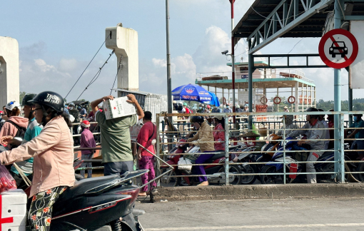 Vĩnh Long: Lập đoàn khảo sát sạt lở trước khi chấm dứt hoạt động phà An Bình