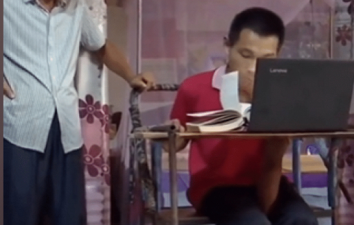 Người đàn ông bại não làm thơ, viết kịch ở Trung Quốc