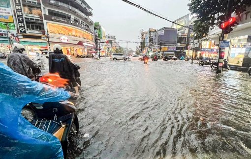 Quảng Ngãi mưa rất to, tỉnh ra công điện khẩn