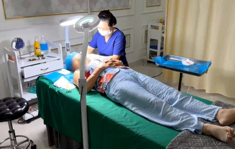 Đà Nẵng: Thẩm mỹ viện cho lao công phẫu thuật bị phạt 320 triệu đồng