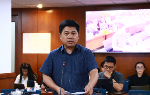 Hiệu trưởng chịu trách nhiệm các khoản thu trong trường