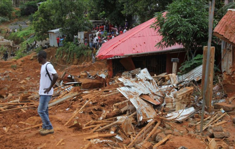 Lở đất ở Cameroon khiến hàng chục người thương vong