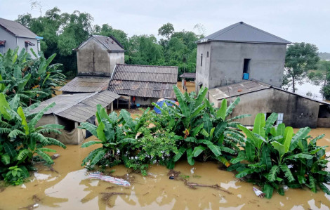 Thừa Thiên - Huế: Mưa lớn gây ngập lụt nhiều nơi, 7.000 hộ dân đang bị mất điện