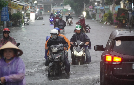TPHCM sẽ mưa lớn trên diện rộng đến hết ngày 17/10