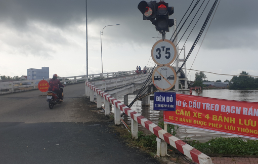 Chủ tịch tỉnh Cà Mau chỉ đạo “nóng” vụ xe quá tải trọng làm hư cầu Rạch Ráng