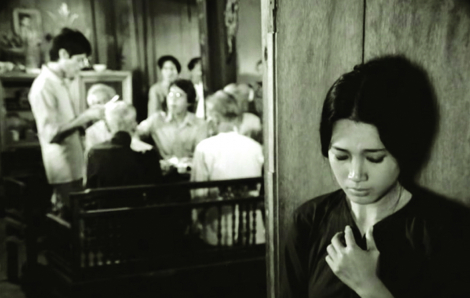 Hình ảnh người phụ nữ trong phim Đặng Nhật Minh: Hạt bụi vàng, mỗi ngày thêm lấp lánh!