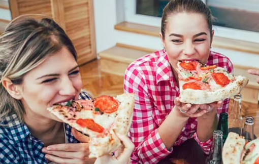Những thói quen mà các cô gái tuổi teen nên tránh để giảm nguy cơ ung thư vú sau này