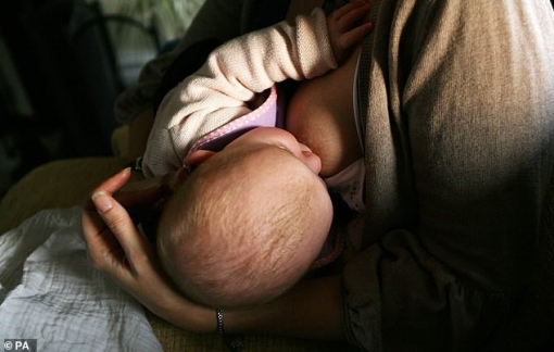 Tiếng khóc của trẻ sơ sinh khiến sữa mẹ được tiết ra